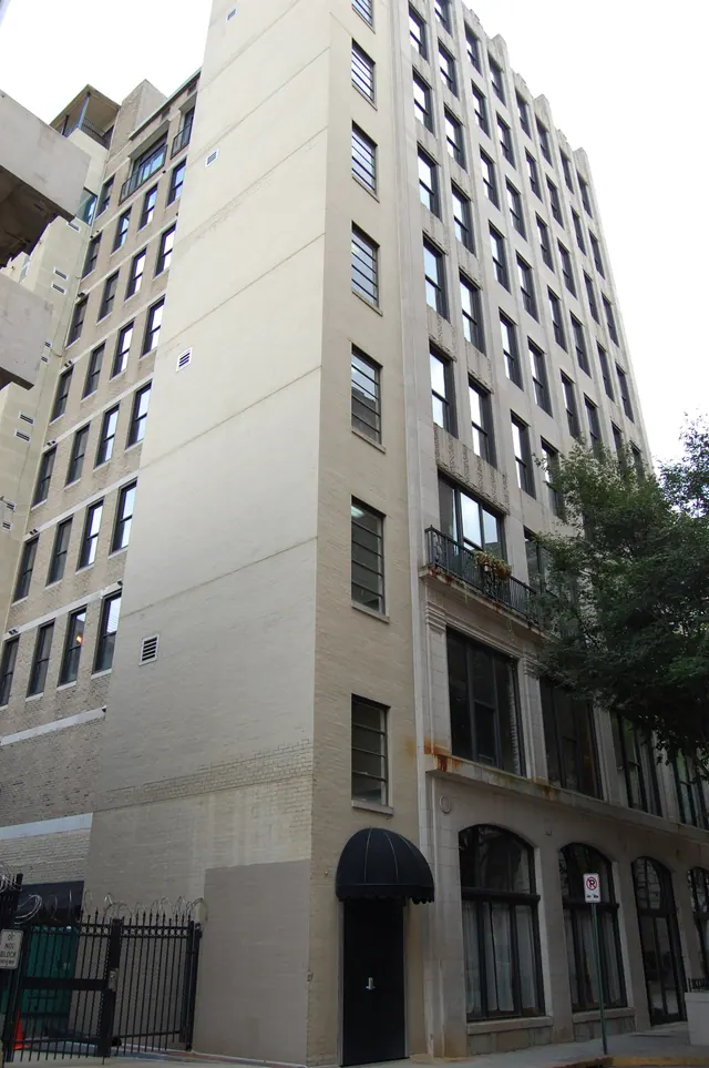 Atlanta Retail Credit Company Home Office Building. Retail space checklist: documents and steps